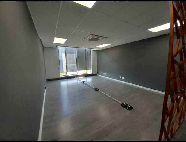 419M² OFFICE TO LET IN BRYANSTON